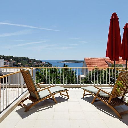 Rooms Vinka Tudor Хвар Екстериор снимка