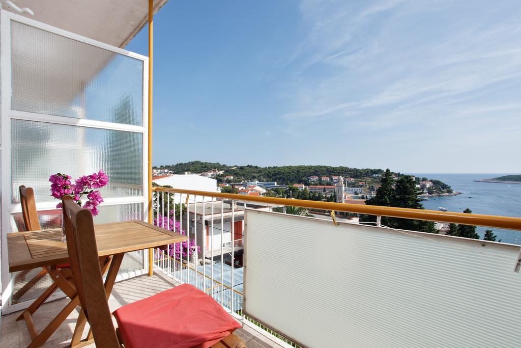 Rooms Vinka Tudor Хвар Стая снимка
