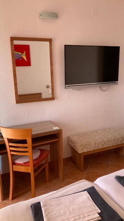 Rooms Vinka Tudor Хвар Екстериор снимка