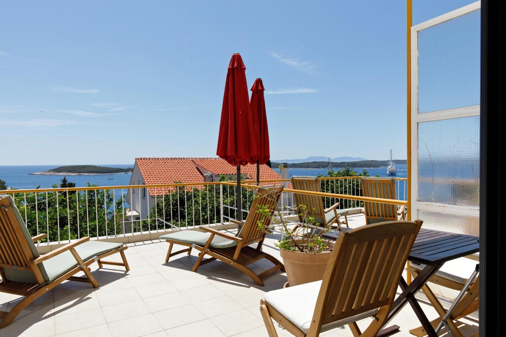 Rooms Vinka Tudor Хвар Екстериор снимка
